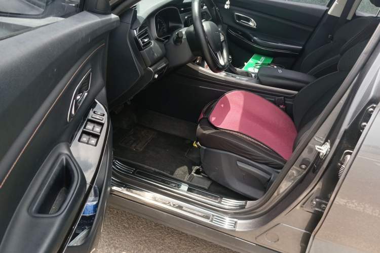 Used CHANGAN OSHAN X7 2020 1.5T Automatic Elite Edition Driver Seat