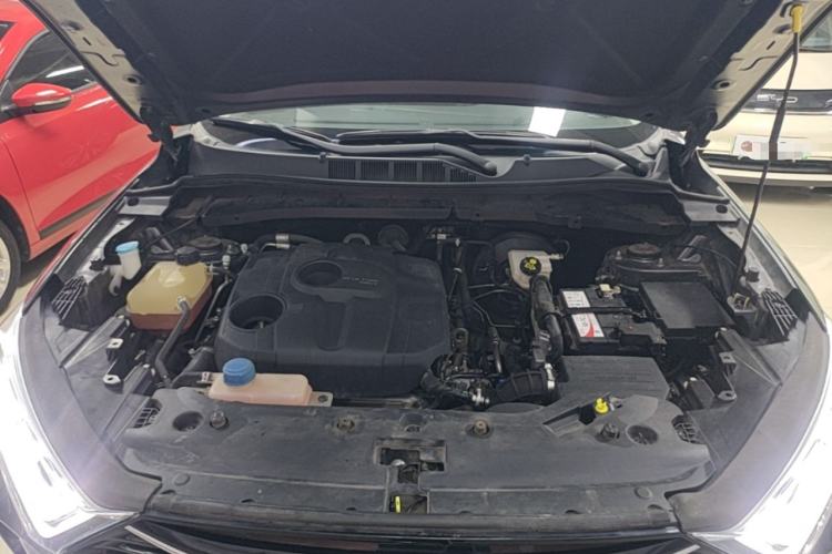 Used CHANGAN OSHAN X7 2020 1.5T Automatic Luxury Model Engine Bay