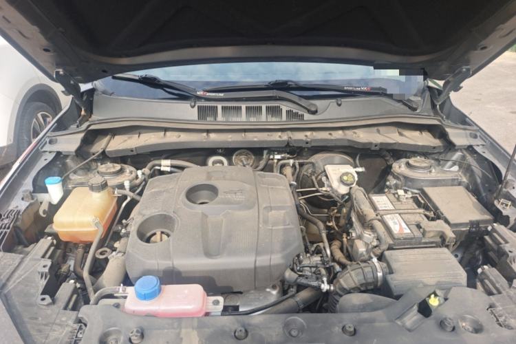 Used CHANGAN OSHAN X7 2020 1.5T Automatic Elite Edition Engine Bay
