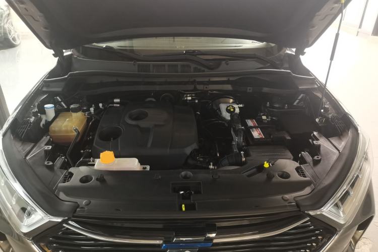 Used CHANGAN OSHAN X7 2020 1.5T Automatic Luxury Version Engine Bay
