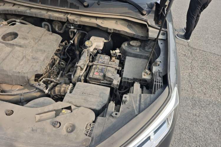 Used CHANGAN OSHAN X7 2020 1.5T Automatic Luxury Version Engine Bay Left