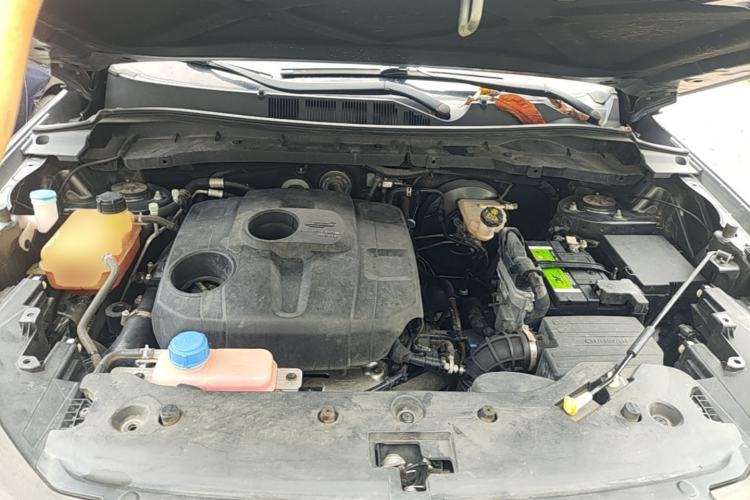 Used CHANGAN OSHAN X7 2020 1.5T Automatic Luxury Version Engine Bay