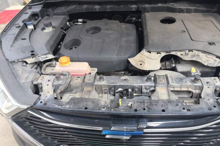 Used CHANGAN OSHAN X7 2020 1.5T Automatic Flagship Edition Engine Bay Right
