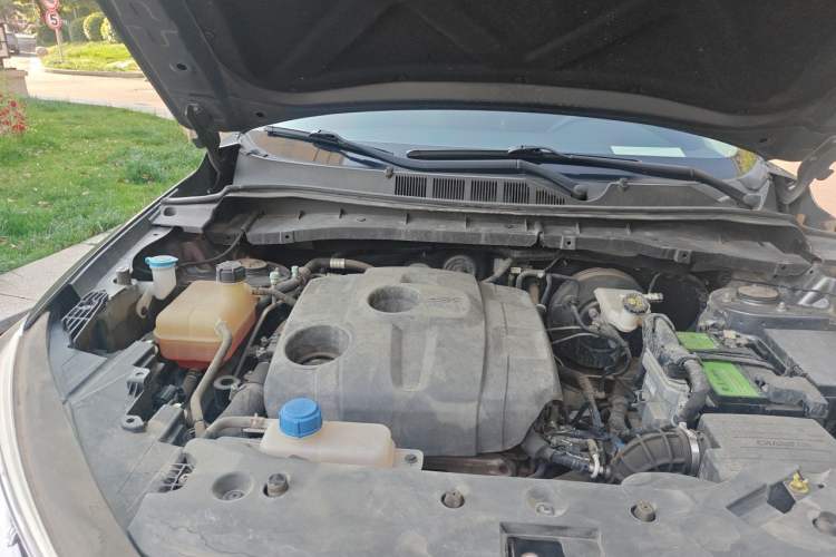 Used CHANGAN OSHAN X7 2020 1.5T Automatic Luxury Model Engine Bay Right