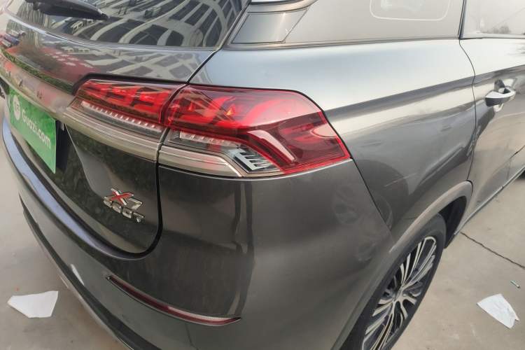 Used CHANGAN OSHAN X7 2020 1.5T Automatic Luxury Version Exterior 3