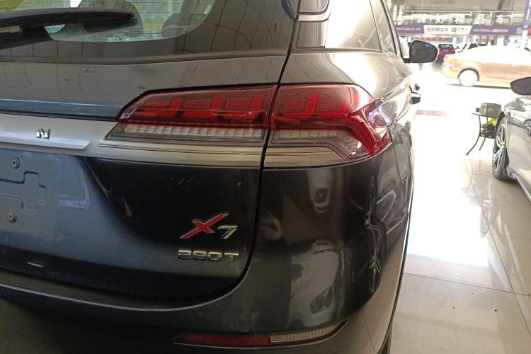 Used CHANGAN OSHAN X7 2020 1.5T Automatic Flagship Edition Exterior 3