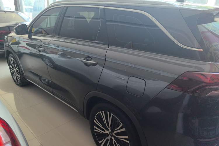 Used CHANGAN OSHAN X7 2020 1.5T Automatic Luxury Model Exterior 3