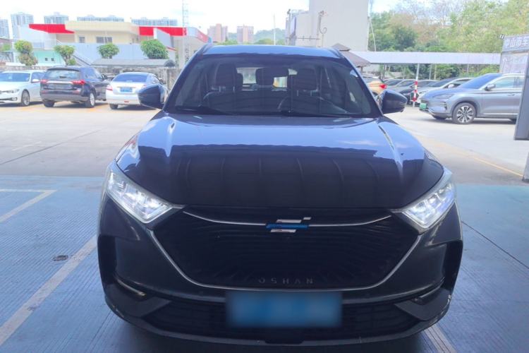 Used CHANGAN OSHAN X7 2020 1.5T Automatic Parking with Facial Recognition – Spacey & Carefree Edition Front