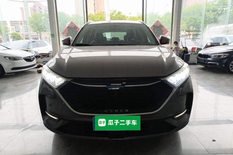 Used CHANGAN OSHAN X7 2020 1.5T Automatic Luxury Model Front