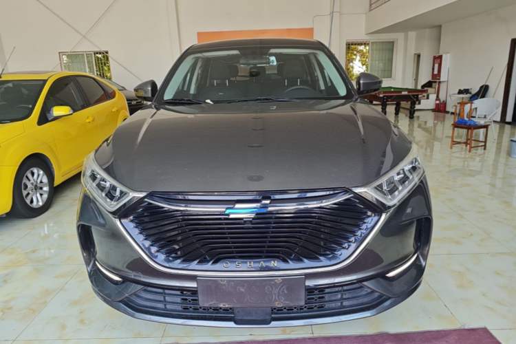 Used CHANGAN OSHAN X7 2020 1.5T Manual Luxury Version Front