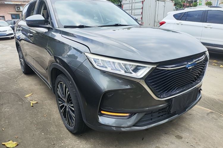 Used CHANGAN OSHAN X7 2020 1.5T Automatic Luxury Version Front Right 45 Deg