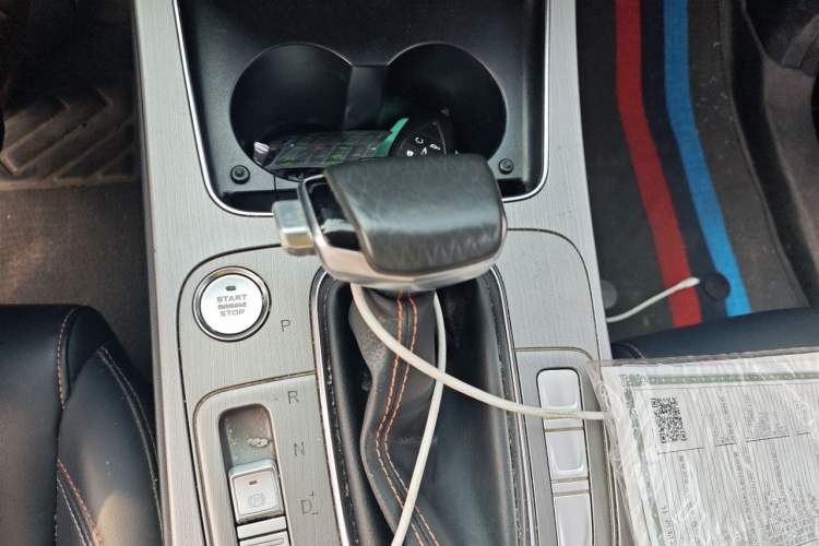 Used CHANGAN OSHAN X7 2020 1.5T Automatic Luxury Version Gear Lever