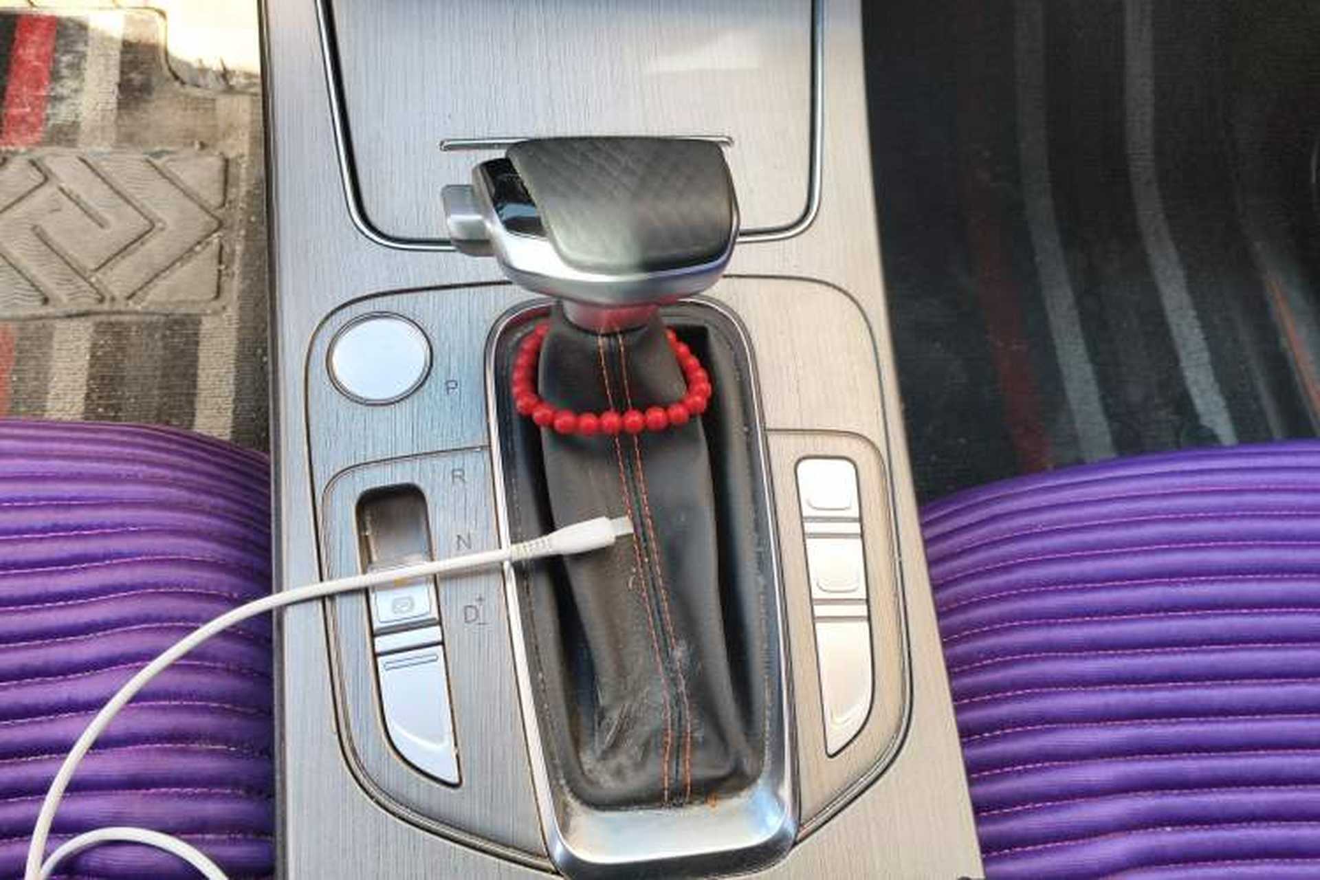 Used CHANGAN OSHAN X7 2020 1.5T Automatic Elite Edition Gear Lever