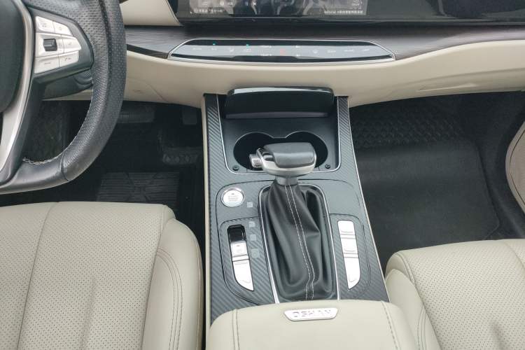 Used CHANGAN OSHAN X7 2020 1.5T Automatic Flagship Edition Gear Lever