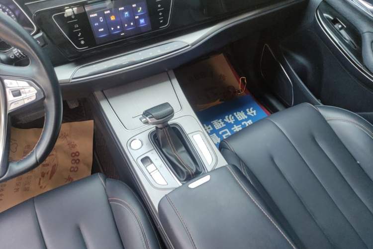 Used CHANGAN OSHAN X7 2020 1.5T Automatic Luxury Version Gear Lever