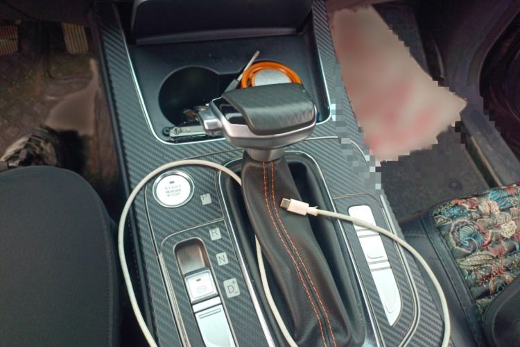 Used CHANGAN OSHAN X7 2020 1.5T Automatic Luxury Version Gear Lever