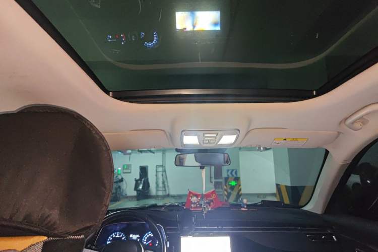 Used CHANGAN OSHAN X7 2020 1.5T Automatic Prestige Edition Headliner