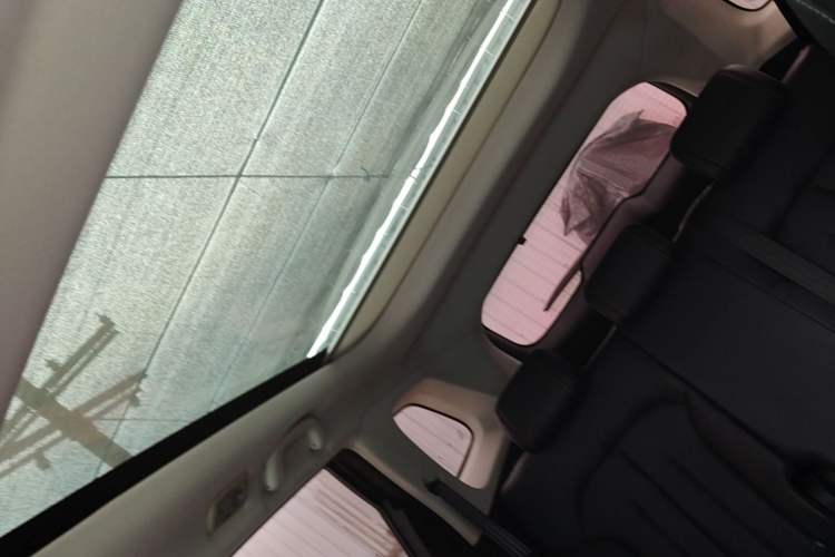Used CHANGAN OSHAN X7 2020 1.5T Automatic Luxury Version Headliner