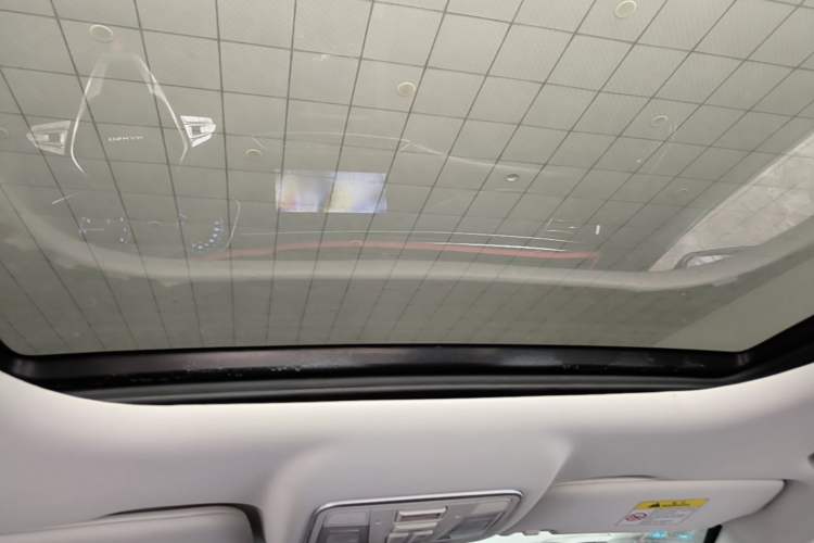 Used CHANGAN OSHAN X7 2020 1.5T Automatic Luxury Model Headliner