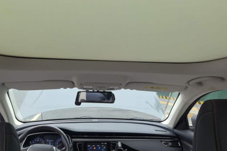 Used CHANGAN OSHAN X7 2020 1.5T Automatic Luxury Version Headliner
