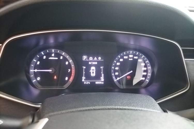 Used CHANGAN OSHAN X7 2020 1.5T Automatic Luxury Model Instrument Cluster