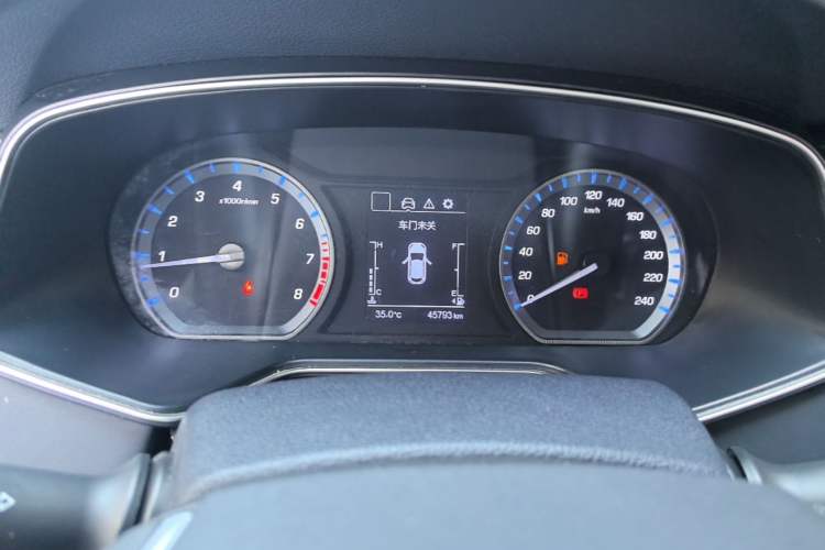 Used CHANGAN OSHAN X7 2020 1.5T Manual Luxury Version Instrument Cluster