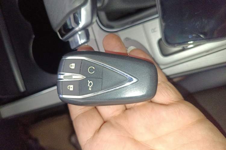 Used CHANGAN OSHAN X7 2020 1.5T Automatic Flagship Edition Interior 1