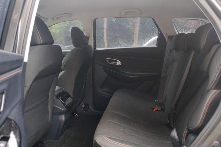 Used CHANGAN OSHAN X7 2020 1.5T Manual Elite Edition Interior 3