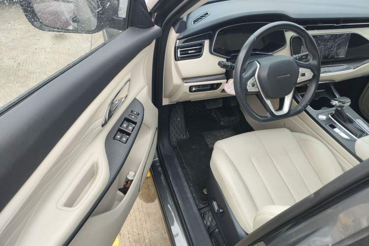 Used CHANGAN OSHAN X7 2020 1.5T Automatic Flagship Edition Interior 3