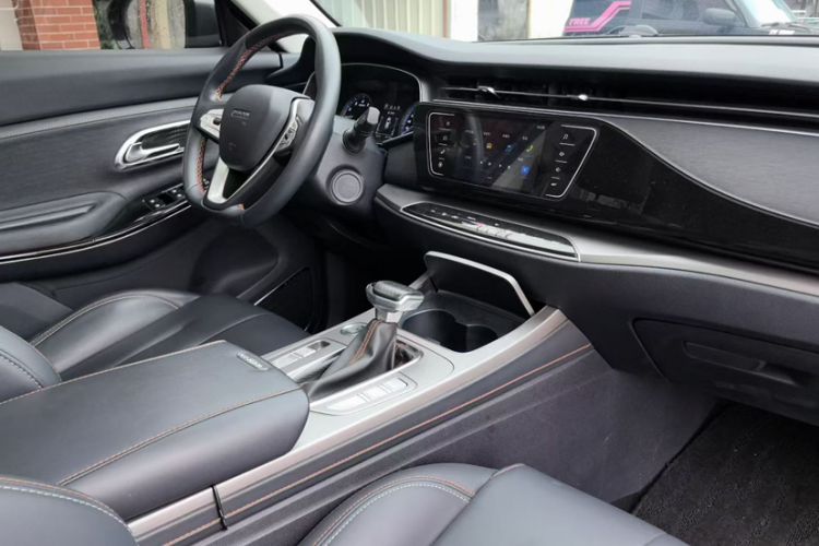 Used CHANGAN OSHAN X7 2020 1.5T Automatic Luxury Version Interior 3