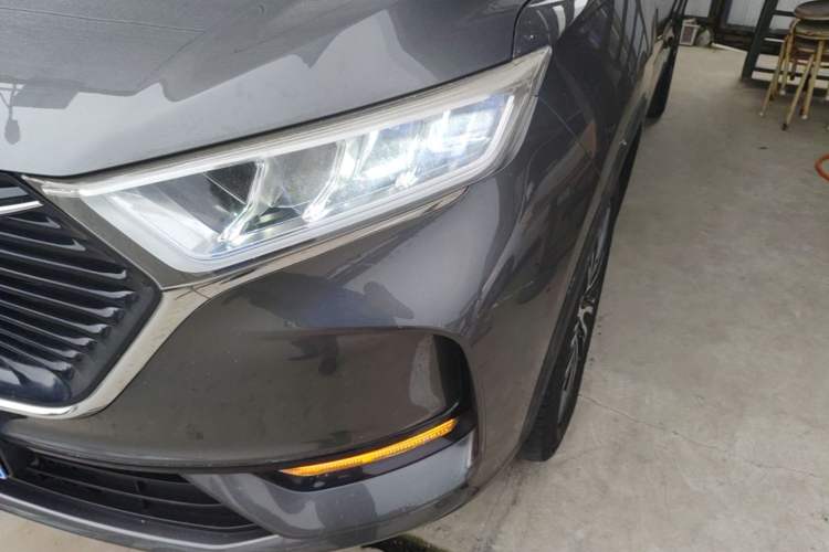 Used CHANGAN OSHAN X7 2020 1.5T Automatic Luxury Version Left Front Headlight