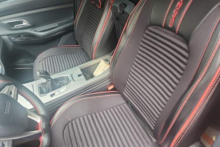 Used CHANGAN OSHAN X7 2020 1.5T Manual Luxury Version Left Front Seat