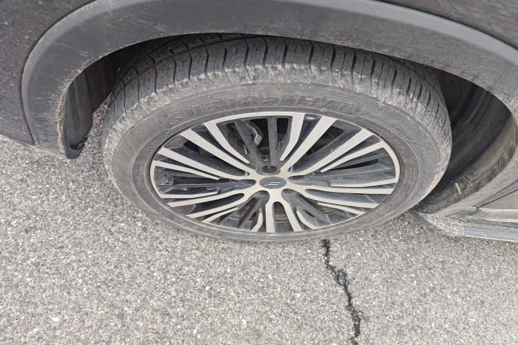 Used CHANGAN OSHAN X7 2020 1.5T Automatic Luxury Model Left Front Wheel Hub