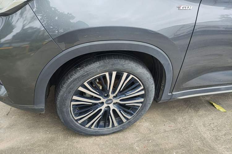 Used CHANGAN OSHAN X7 2020 1.5T Automatic Luxury Version Left Front Wheel Hub