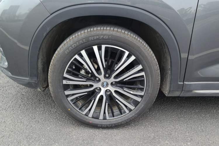 Used CHANGAN OSHAN X7 2020 1.5T Automatic Luxury Version Left Front Wheel Hub