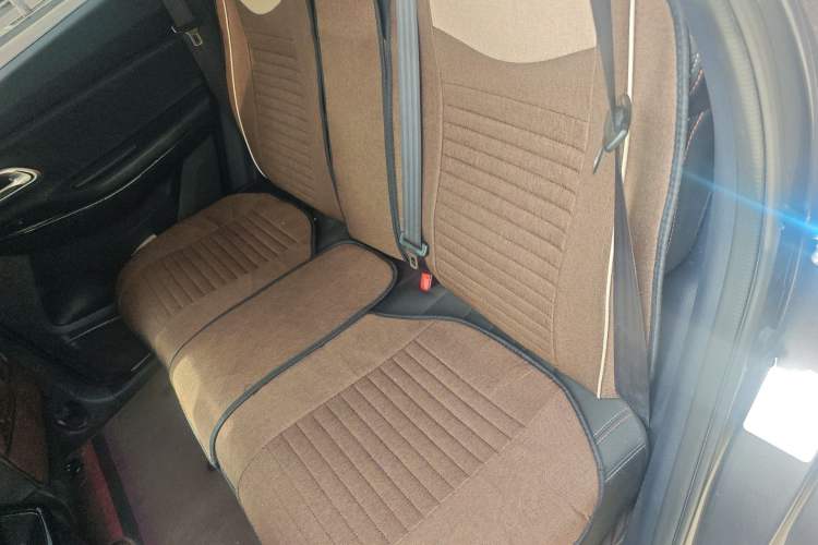 Used CHANGAN OSHAN X7 2020 1.5T Automatic Elite Edition Left Rear Seat