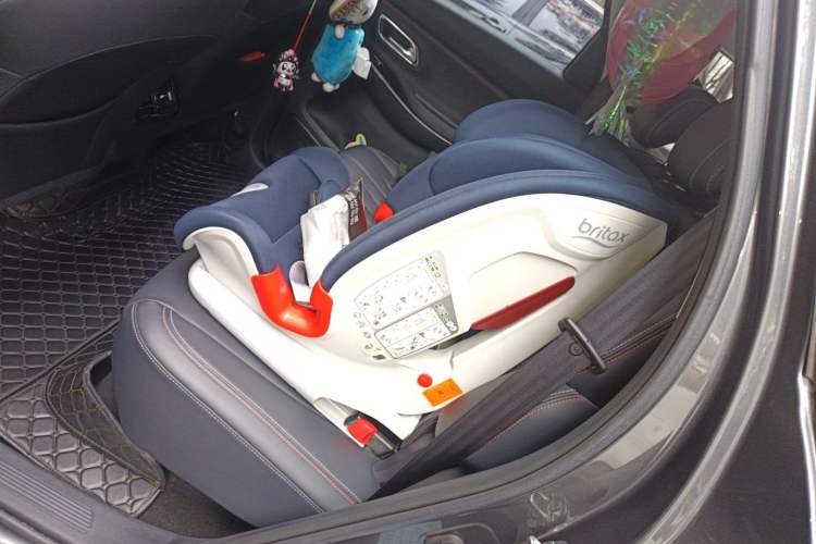 Used CHANGAN OSHAN X7 2020 1.5T Automatic Luxury Model Left Rear Seat