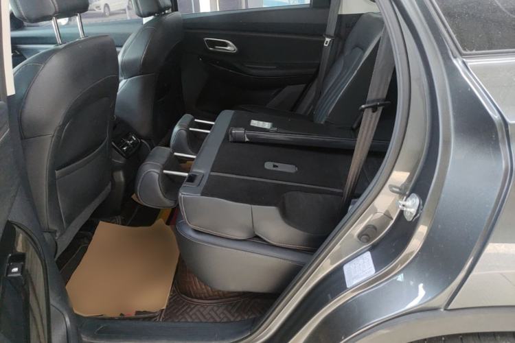 Used CHANGAN OSHAN X7 2020 1.5T Automatic Luxury Version Left Rear Seat