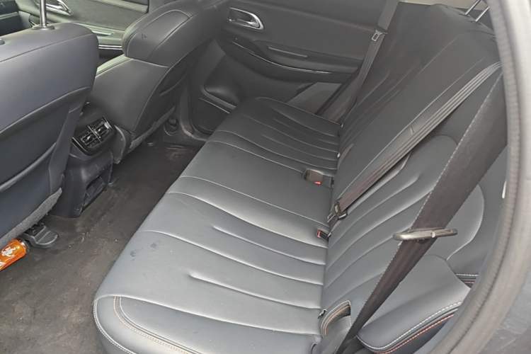 Used CHANGAN OSHAN X7 2020 1.5T Automatic Luxury Model Left Rear Seat