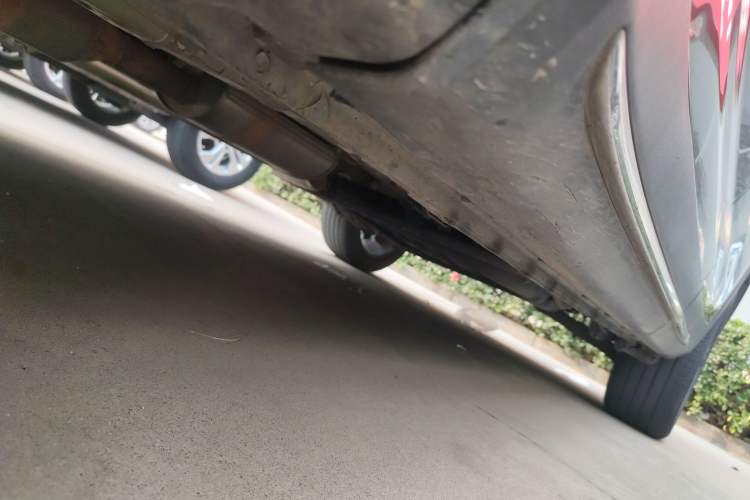 Used CHANGAN OSHAN X7 2020 1.5T Automatic Luxury Version Left Side Sill