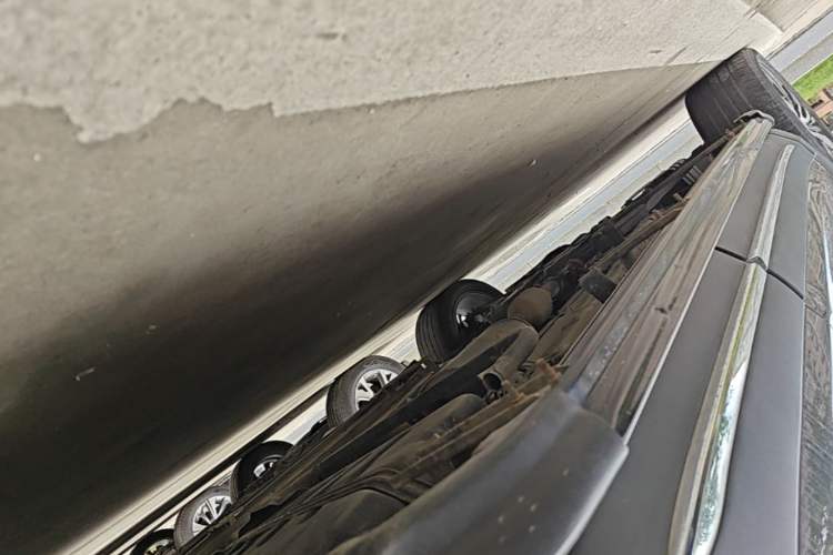 Used CHANGAN OSHAN X7 2020 1.5T Automatic Luxury Model Left Side Sill