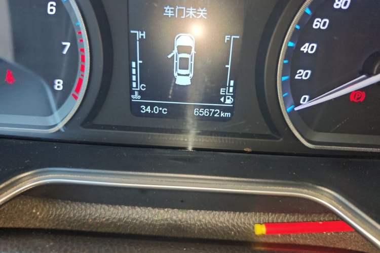 Used CHANGAN OSHAN X7 2020 1.5T Automatic Prestige Edition Odometer Close Up