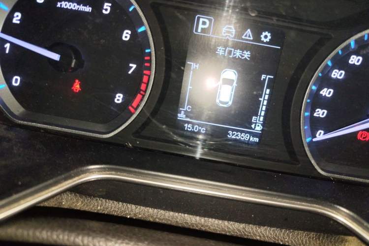 Used CHANGAN OSHAN X7 2020 1.5T Automatic Luxury Version Odometer Close Up