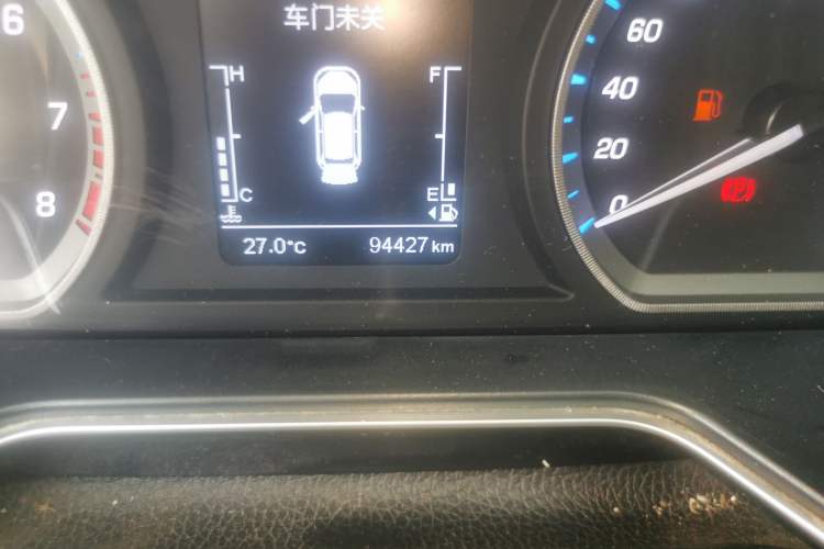 Used CHANGAN OSHAN X7 2020 1.5T Manual Elite Edition Odometer Close Up