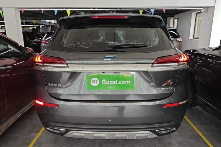 Used CHANGAN OSHAN X7 2020 1.5T Automatic Elite Edition Rear