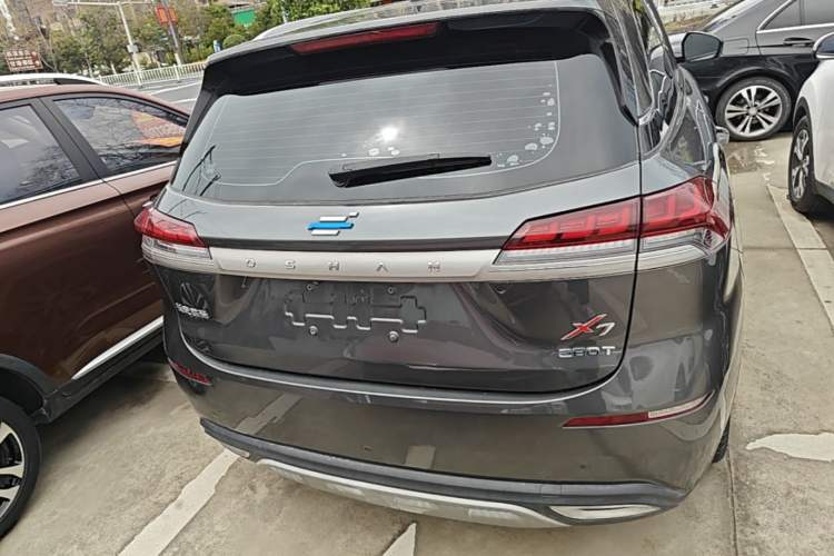 Used CHANGAN OSHAN X7 2020 1.5T Automatic Luxury Model Rear