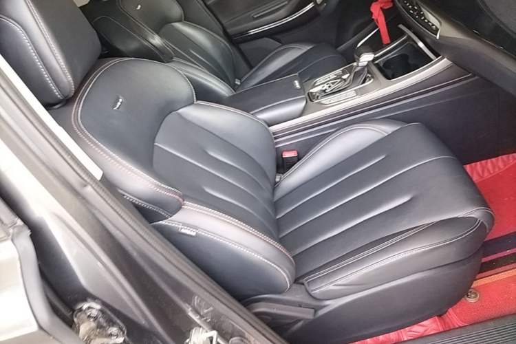 Used CHANGAN OSHAN X7 2020 1.5T Automatic Luxury Model Right Front Seat