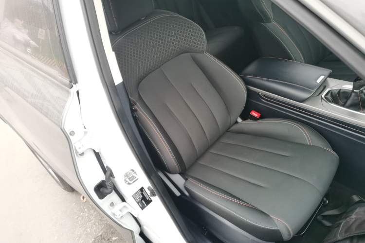 Used CHANGAN OSHAN X7 2020 1.5T Manual Elite Edition Right Front Seat