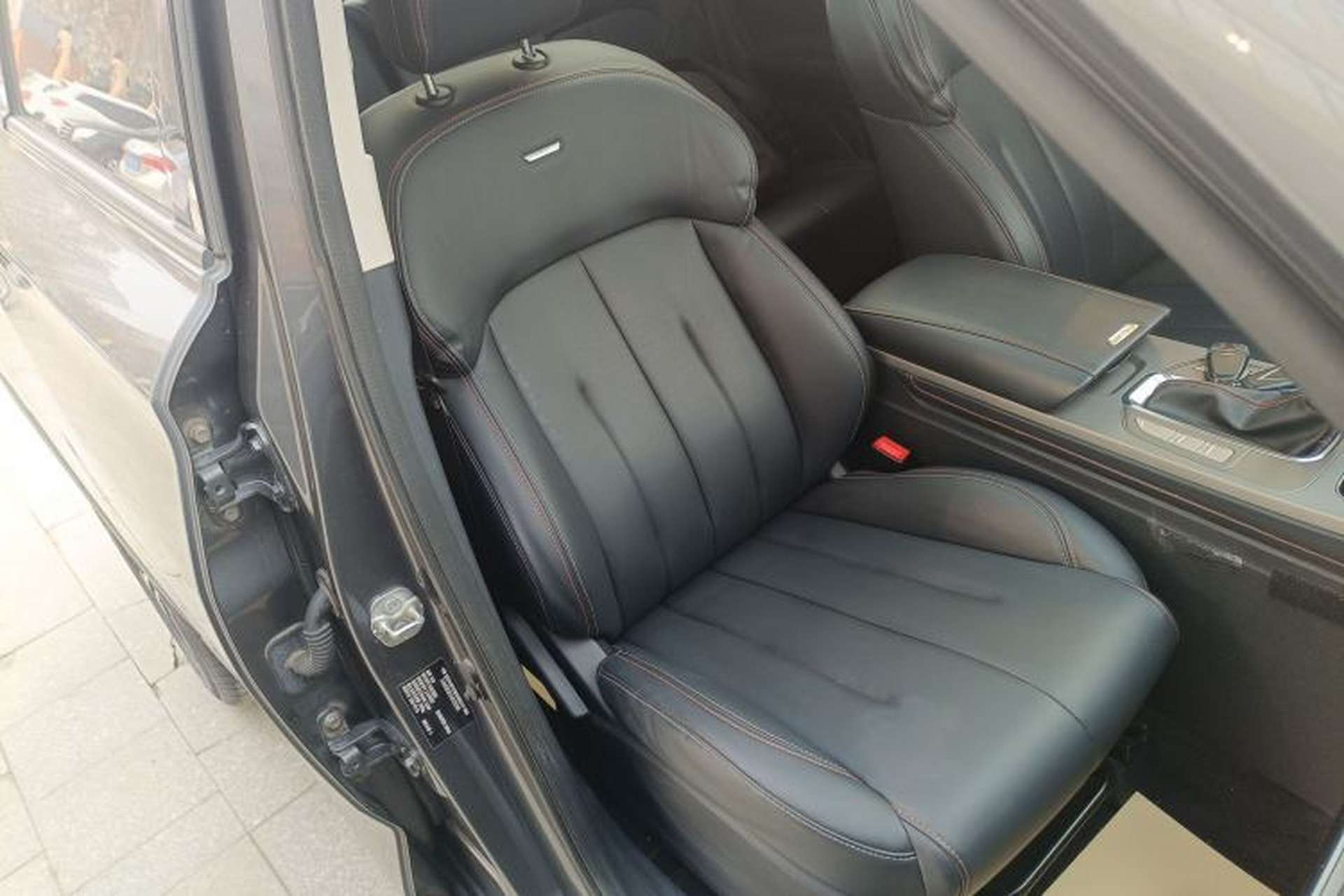 Used CHANGAN OSHAN X7 2020 1.5T Automatic Luxury Version Right Front Seat