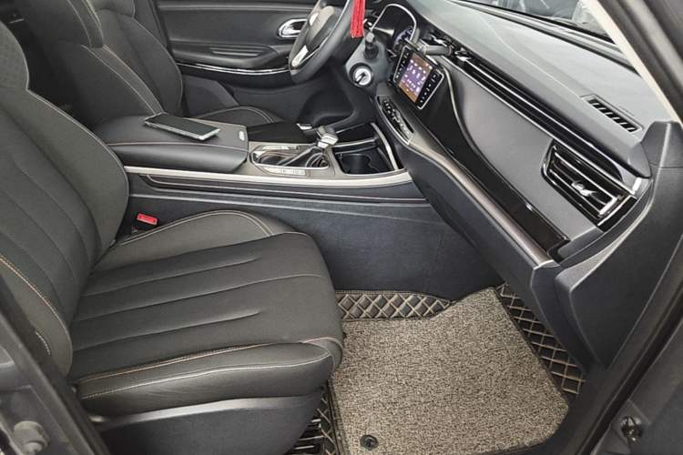 Used CHANGAN OSHAN X7 2020 1.5T Automatic Elite Edition Right Front Seat